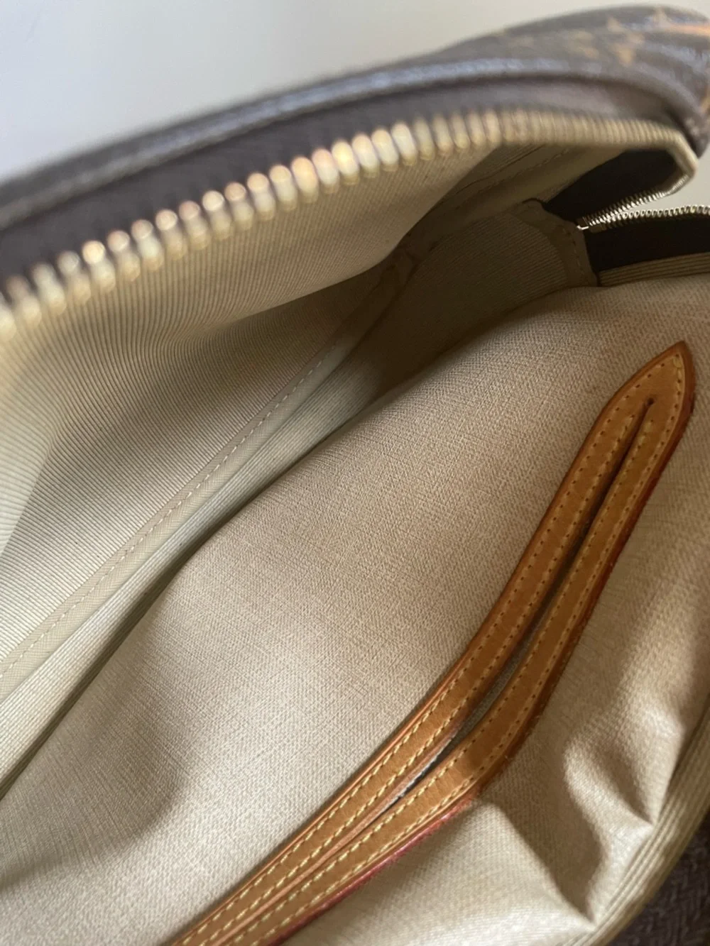 Louis Vuitton Monogram Reporter PM Crossbody Bag in Brown - Picture 7 of 7